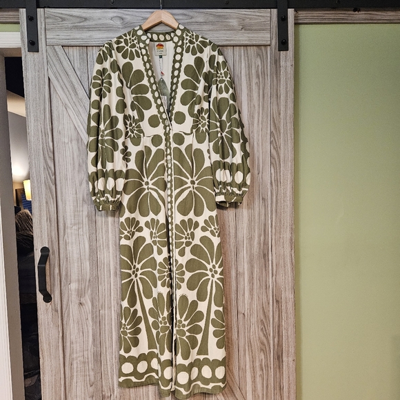 FARM RIO Green Palermo Buttoned Puff Sleeve Maxi Dress - Picture 3 of 16